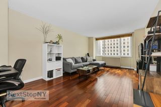 245 E 54th St Apt 16C, New York City, NY 10022