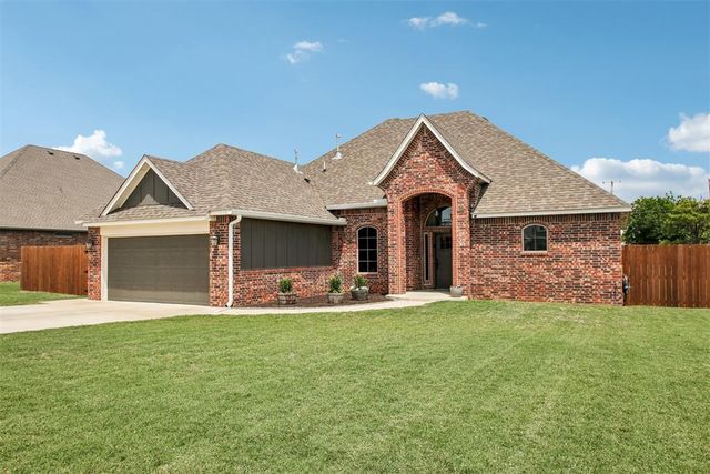 7 Southpointe Avenue, Tuttle, OK 73089