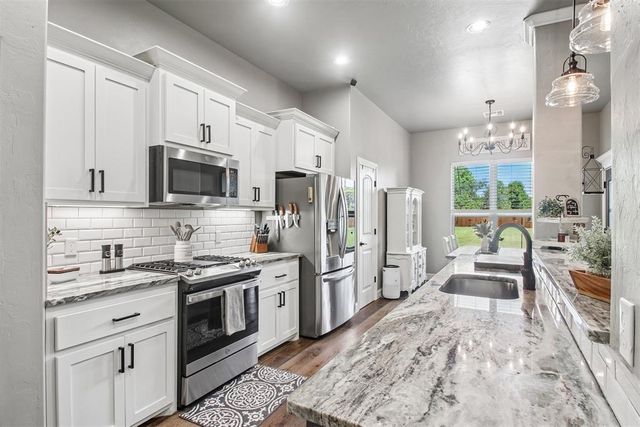 7 Southpointe Avenue, Tuttle, OK 73089