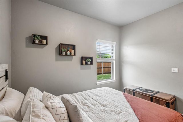 7 Southpointe Avenue, Tuttle, OK 73089