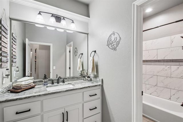7 Southpointe Avenue, Tuttle, OK 73089