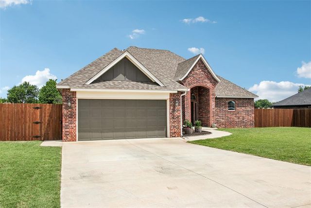 7 Southpointe Avenue, Tuttle, OK 73089