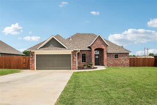 7 Southpointe Avenue, Tuttle, OK 73089