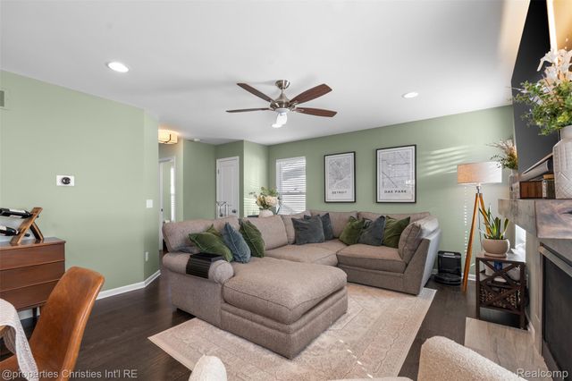 24610 Manistee Street, Oak Park, MI 48237