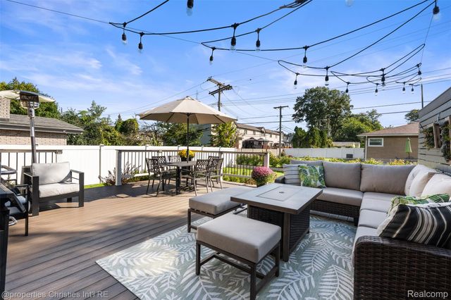 24610 Manistee Street, Oak Park, MI 48237