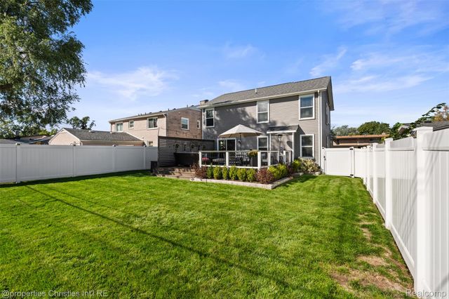 24610 Manistee Street, Oak Park, MI 48237