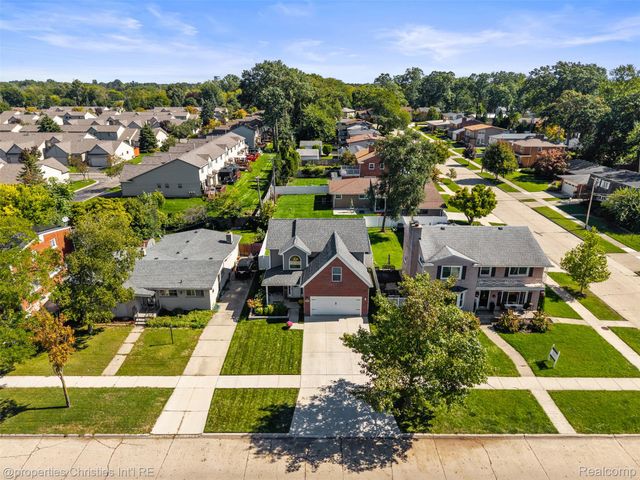 24610 Manistee Street, Oak Park, MI 48237