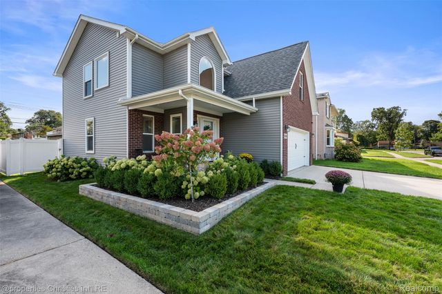 24610 Manistee Street, Oak Park, MI 48237
