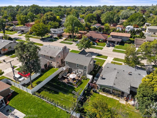 24610 Manistee Street, Oak Park, MI 48237