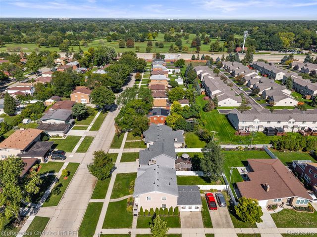 24610 Manistee Street, Oak Park, MI 48237