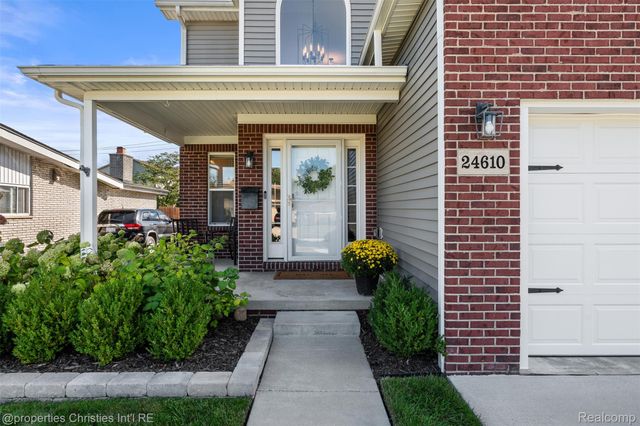 24610 Manistee Street, Oak Park, MI 48237