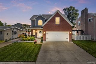 24610 Manistee Street, Oak Park, MI 48237