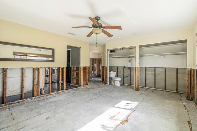 945 BAYSHORE DRIVE, Tarpon Springs, FL 34689