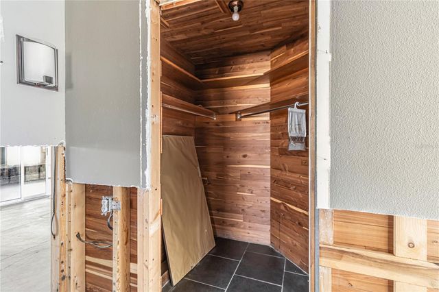 945 BAYSHORE DRIVE, Tarpon Springs, FL 34689