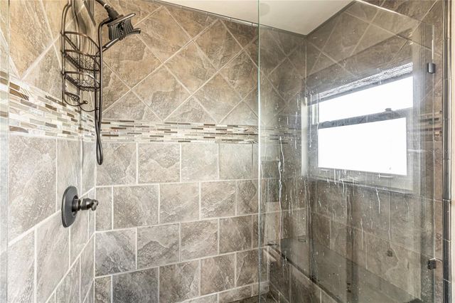 945 BAYSHORE DRIVE, Tarpon Springs, FL 34689