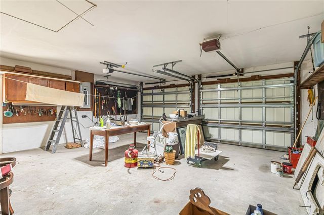 945 BAYSHORE DRIVE, Tarpon Springs, FL 34689