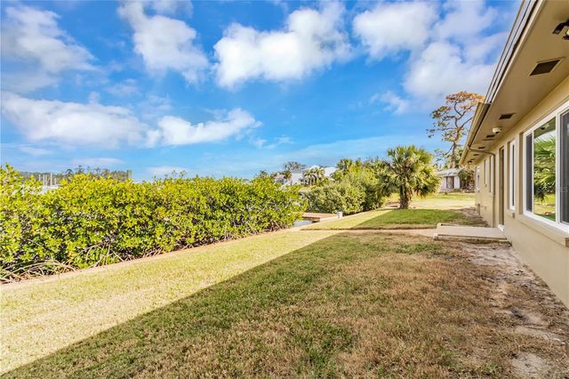 945 BAYSHORE DRIVE, Tarpon Springs, FL 34689