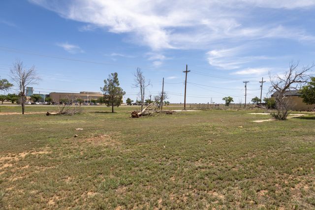 305 E Quinn Street, Lubbock, TX 79403