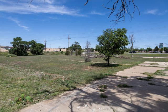 305 E Quinn Street, Lubbock, TX 79403