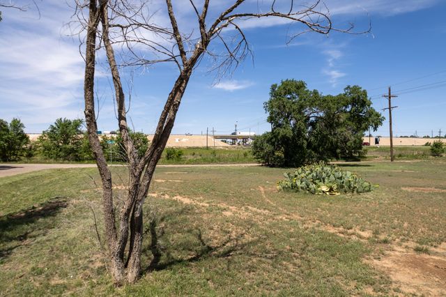 305 E Quinn Street, Lubbock, TX 79403