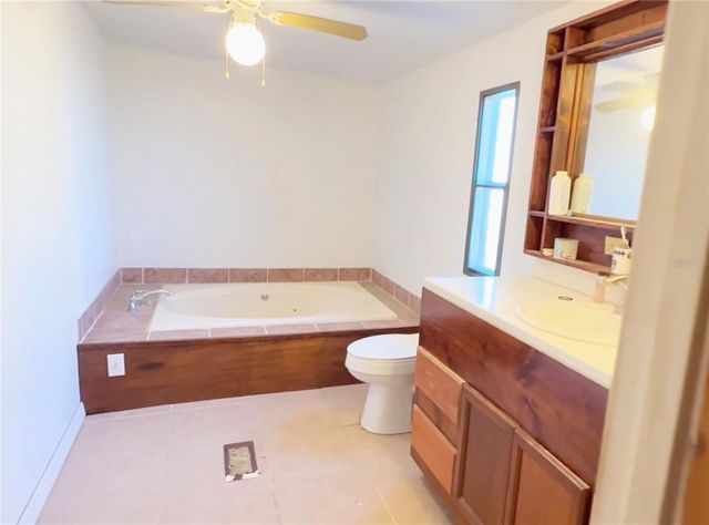 5751 NW 127 PLACE, Chiefland, FL 32626