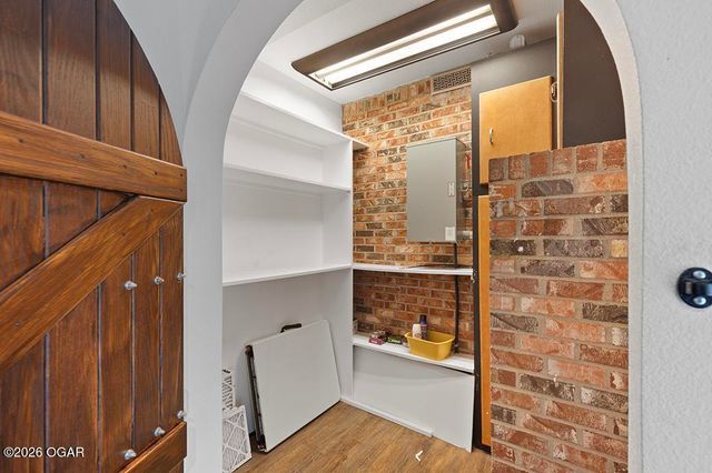 606 Meadowmere Drive, Webb City, MO 64870