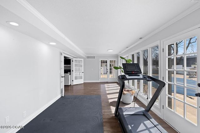 606 Meadowmere Drive, Webb City, MO 64870