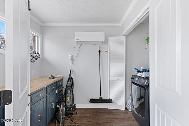 606 Meadowmere Drive, Webb City, MO 64870