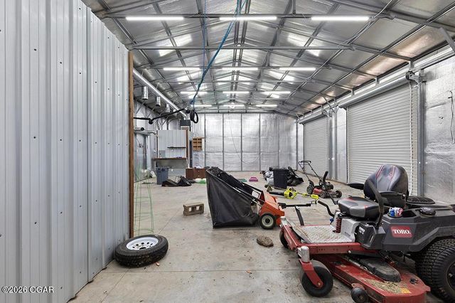 606 Meadowmere Drive, Webb City, MO 64870