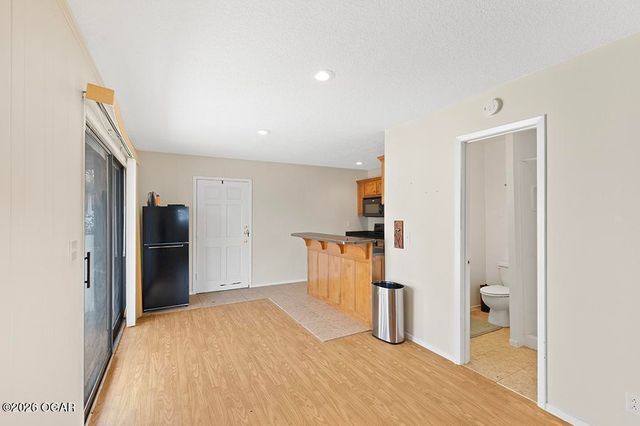 606 Meadowmere Drive, Webb City, MO 64870