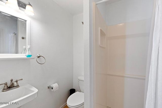 606 Meadowmere Drive, Webb City, MO 64870