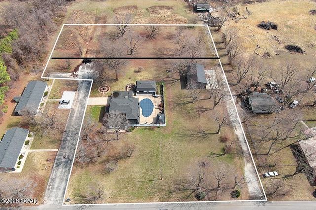 606 Meadowmere Drive, Webb City, MO 64870