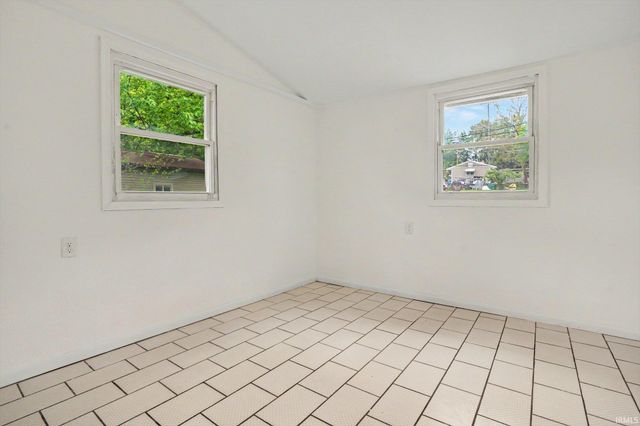 53219 Peggy Avenue, South Bend, IN 46635