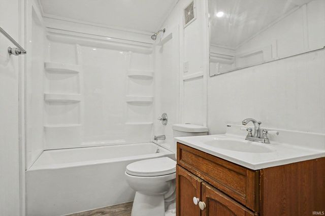 53219 Peggy Avenue, South Bend, IN 46635