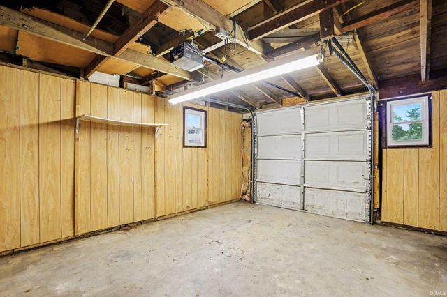 53219 Peggy Avenue, South Bend, IN 46635