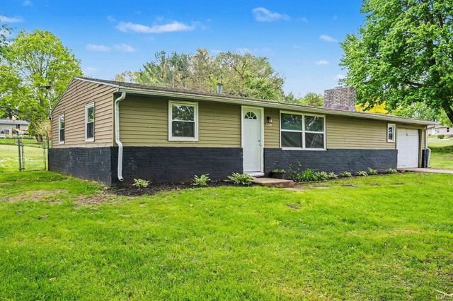 53219 Peggy Avenue, South Bend, IN 46635