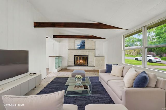 53219 Peggy Avenue, South Bend, IN 46635