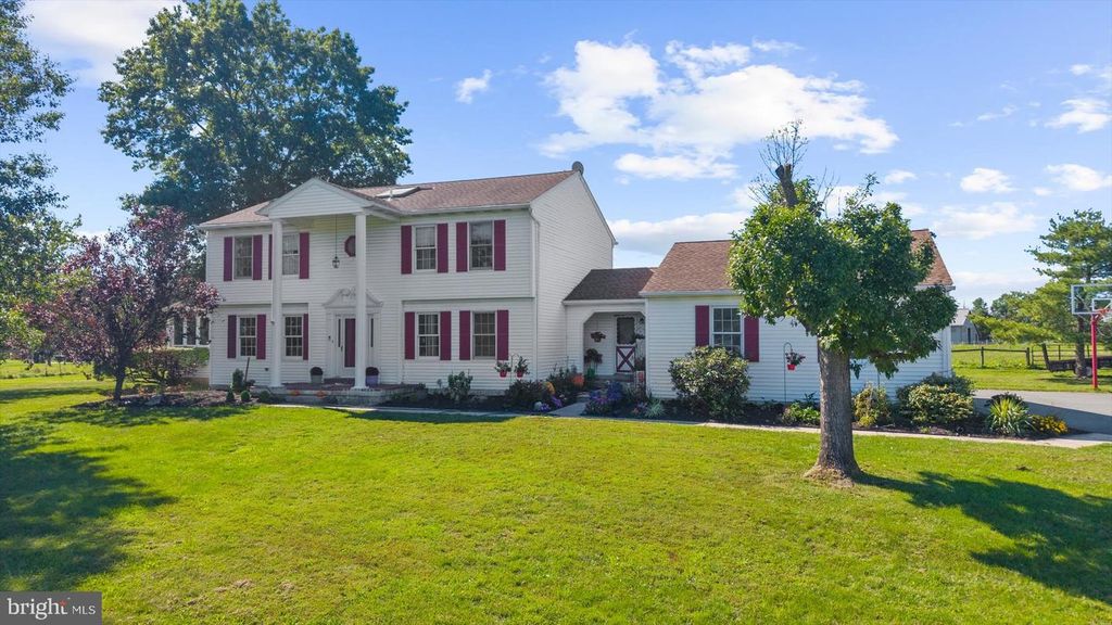 3149 MIDDLE CREEK RD, GILBERTSVILLE, PA 19525 — photo 2