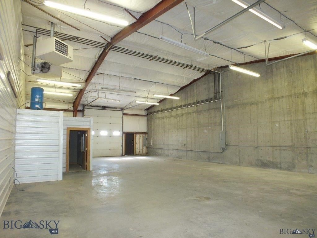 856 Glider Lane A3 and A4, Belgrade, MT 59714 photo 2