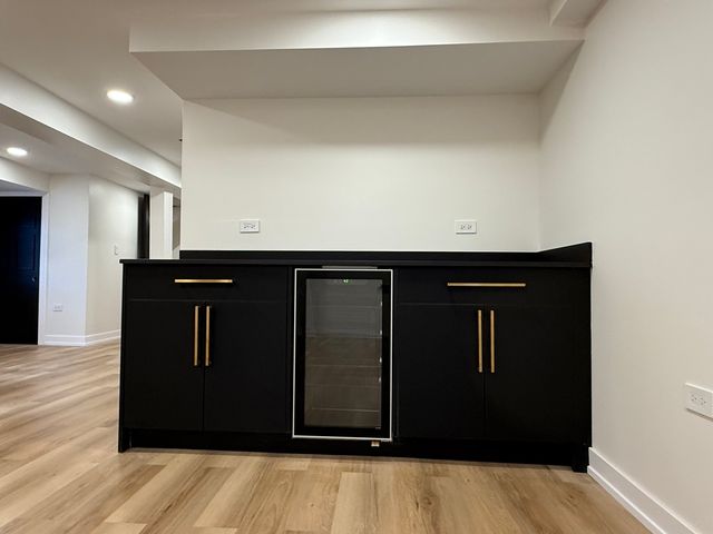 1641 S 57th Avenue, Cicero, IL 60804