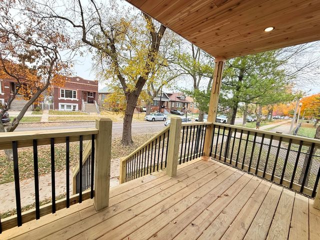 1641 S 57th Avenue, Cicero, IL 60804