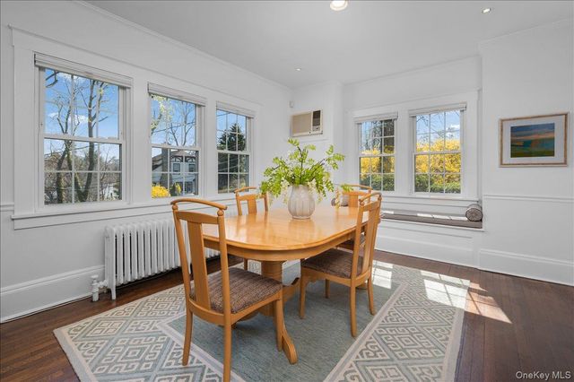 85 Lansdowne Drive, Larchmont, NY 10538