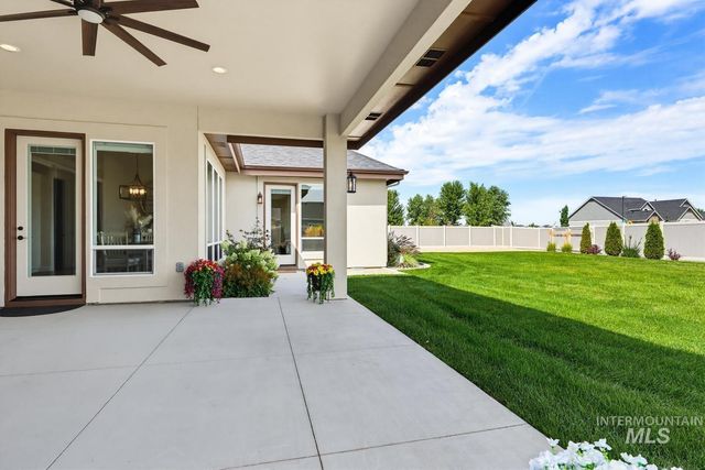 367 Bard, Middleton, ID 83644