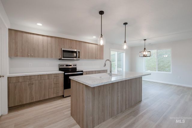 27 S Sweetgrass Pl, Nampa, ID 83651