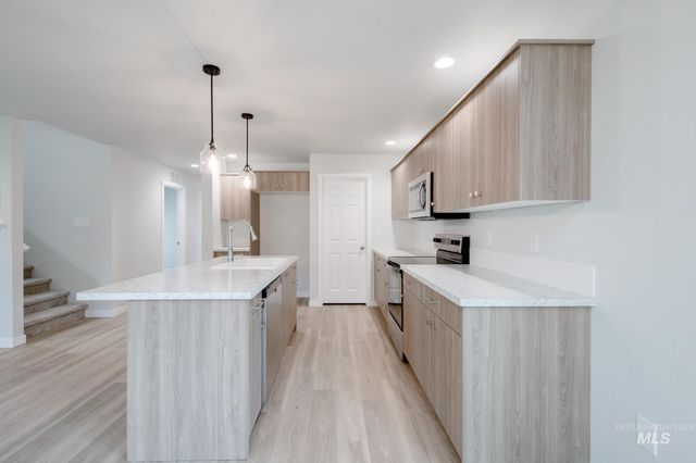 27 S Sweetgrass Pl, Nampa, ID 83651