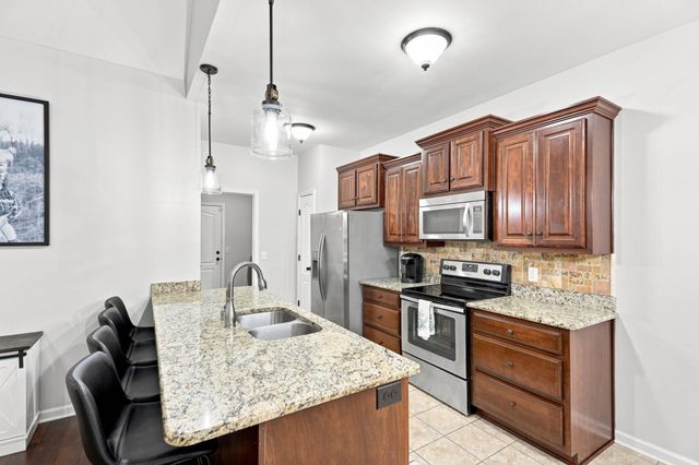508 Indian Ridge Circle, White House, TN 37188