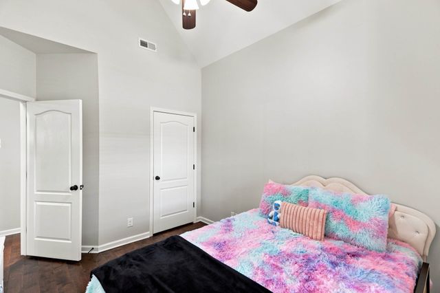 508 Indian Ridge Circle, White House, TN 37188