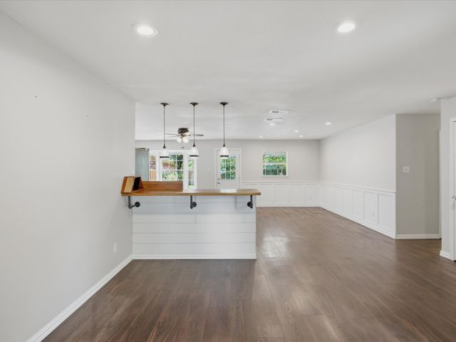 2732 Foxcroft Circle, Denton, TX 76209