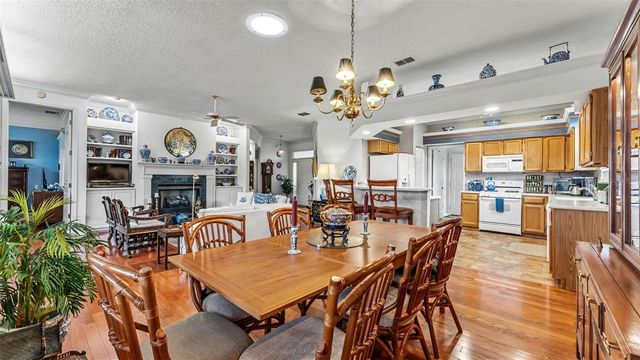6257 SILVER LAKES DRIVE W, Lakeland, FL 33810