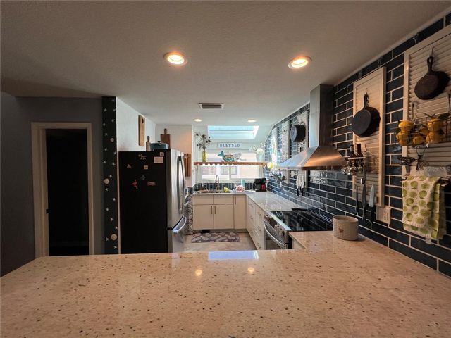 1500 SUNSET ROAD C4, Tarpon Springs, FL 34689